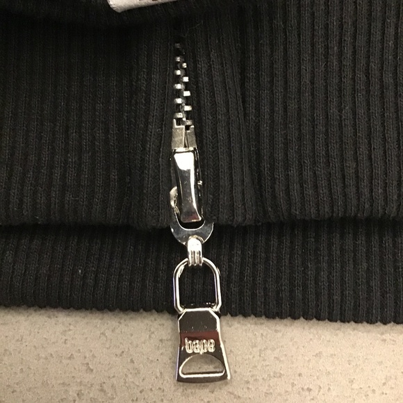 Full zip Shark hoodie - Picture 9 of 16